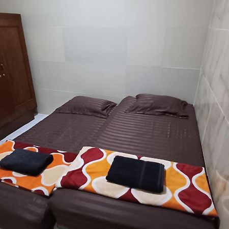 Готель Kost Carmelia Syariah Baranangsiang Богор Екстер'єр фото