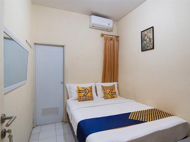Готель Kost Carmelia Syariah Baranangsiang Богор Екстер'єр фото