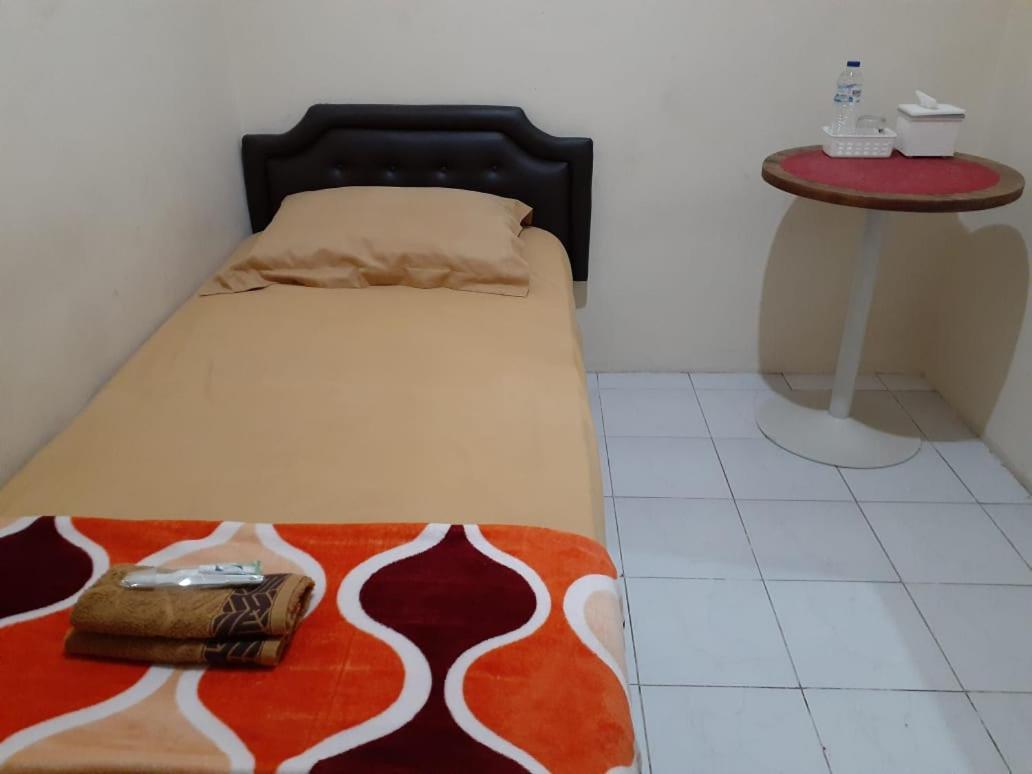 Готель Kost Carmelia Syariah Baranangsiang Богор Екстер'єр фото