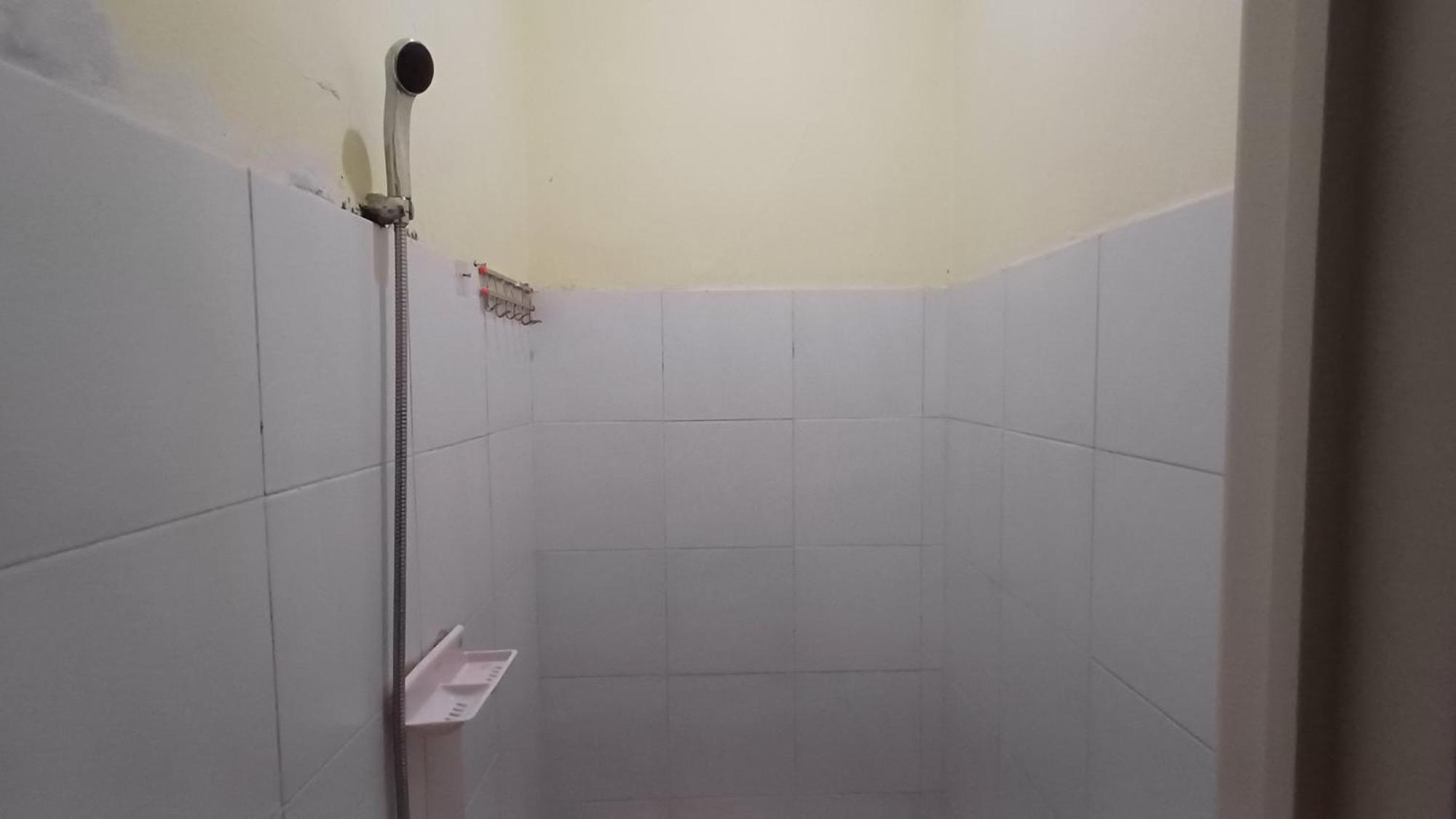 Готель Kost Carmelia Syariah Baranangsiang Богор Екстер'єр фото
